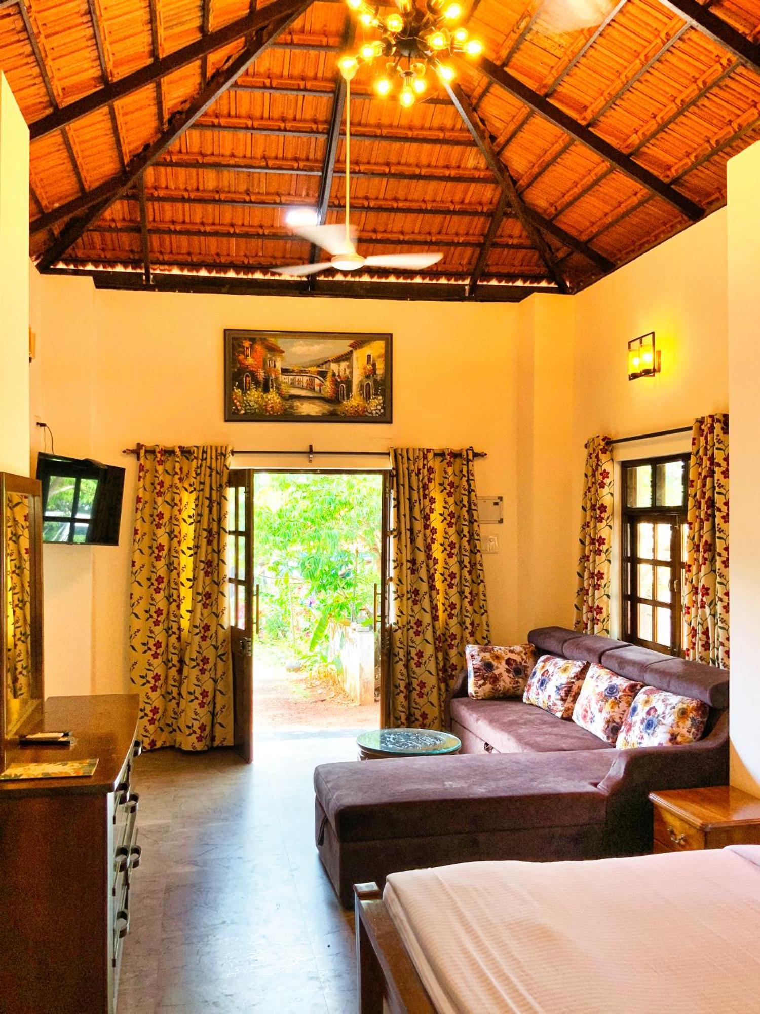 Lar Amorosa Boutique Hotel - Goa Calangute Kültér fotó